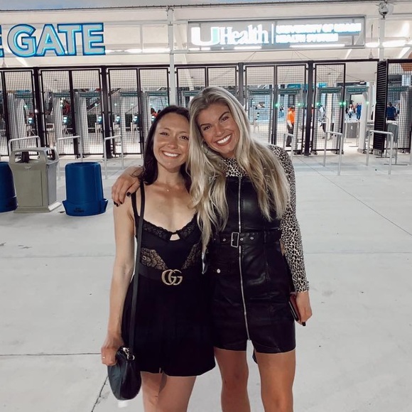 Meet your Posher, Megan - Picture 6 of 7